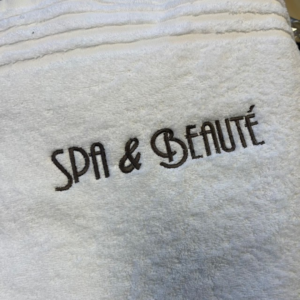 serviette personnalisée hôtel et centre de beauté amiens